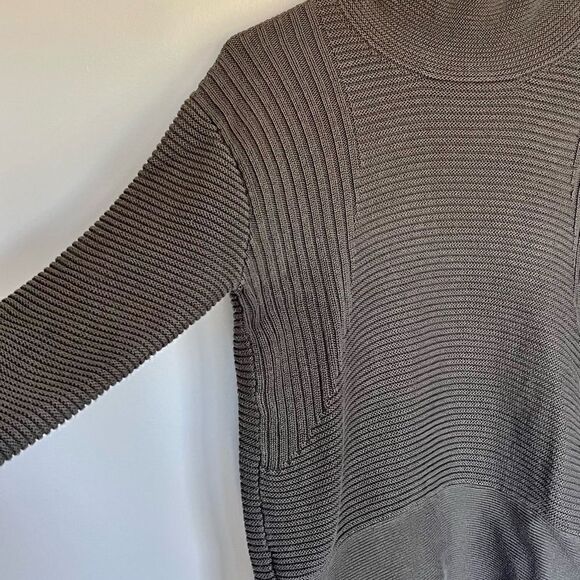 Vince Camuto Gray-Green Mock Neck Oversized Sweater XS *RUNS LARGE* - Picture 4 of 6